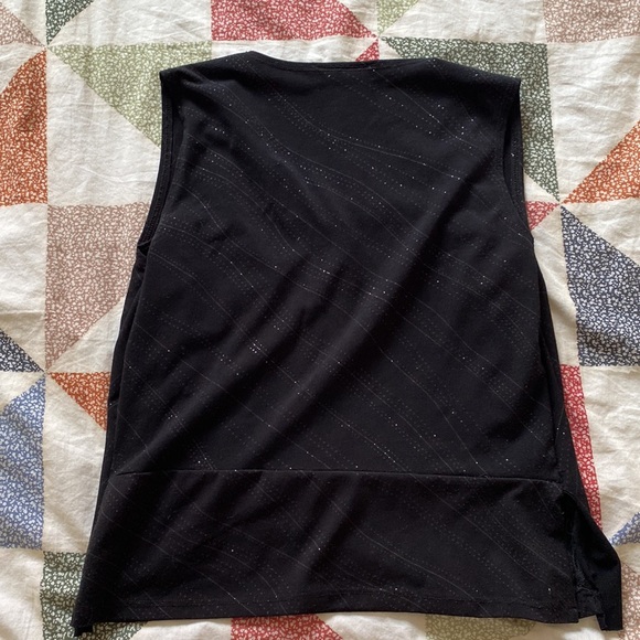 Classy black top - Picture 2 of 4